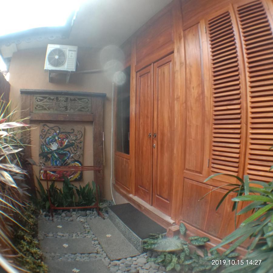 Joglo Villa Bali Penatih Luaran gambar