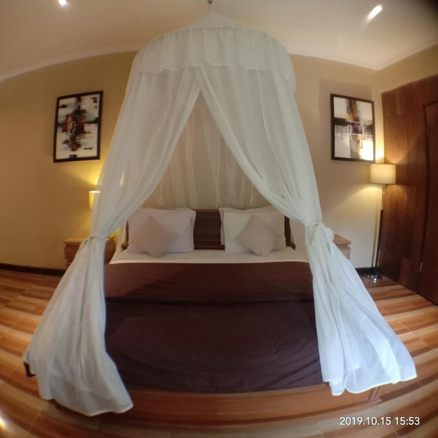 Joglo Villa Bali Penatih Luaran gambar